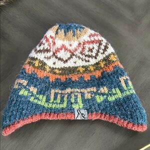 Turtle -  colorful geometric Peruvian knit beanie 
Unisex fits kids and women